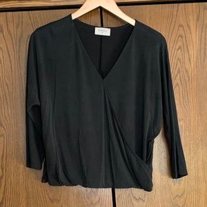 {Everly} EUC Faux Wrap Dolman Sleeve Top